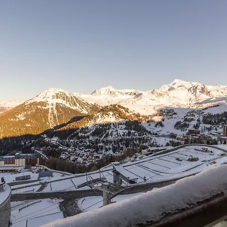 Apartment Agreable Aux Pieds Des Pistes Avec Balcon Et Animaux Toleres - Fr-1-181-2591 La Plagne